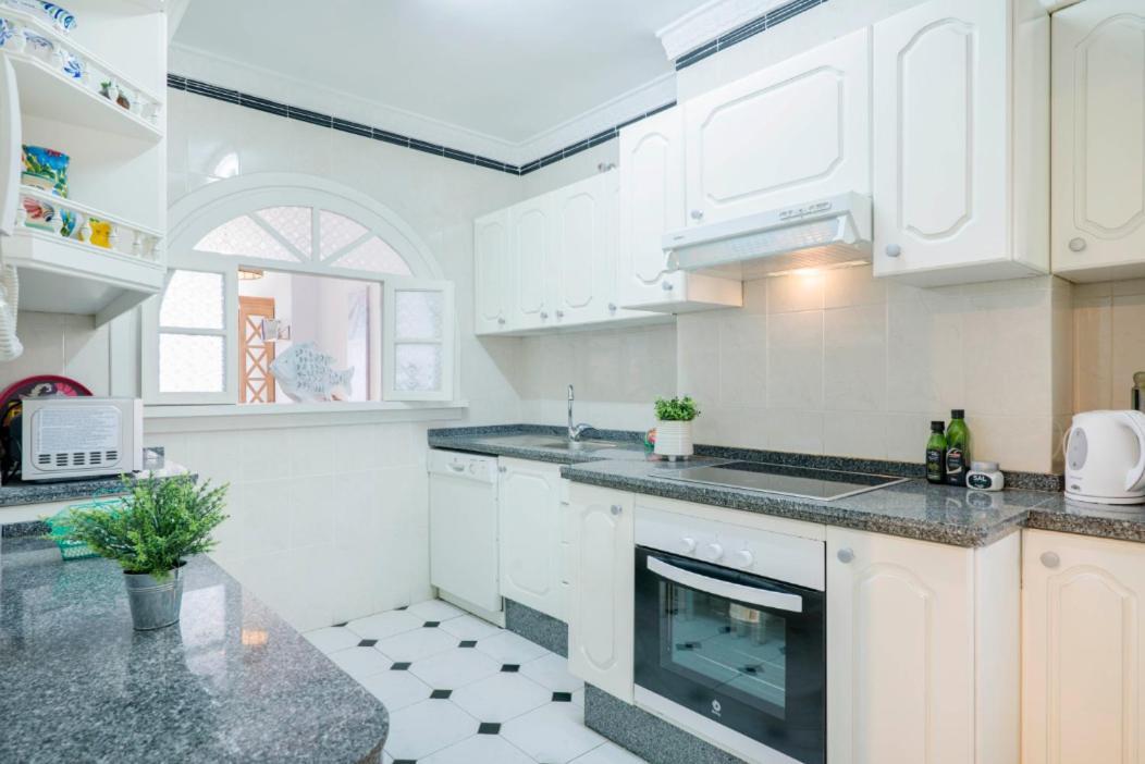 Family Aguamarina Front The Sea Free Parking Apartment Fuengirola Bagian luar foto