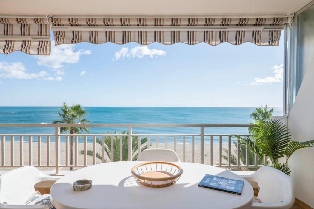 Family Aguamarina Front The Sea Free Parking Apartment Fuengirola Bagian luar foto